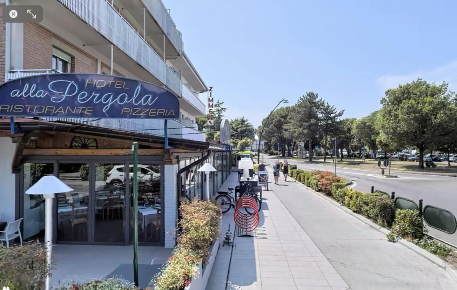 Alla Pergola Bibione Esterno foto