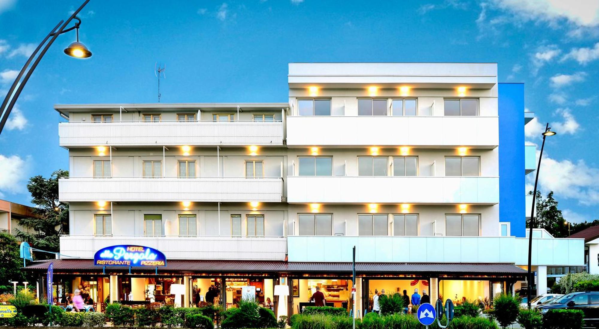 Alla Pergola Bibione Esterno foto