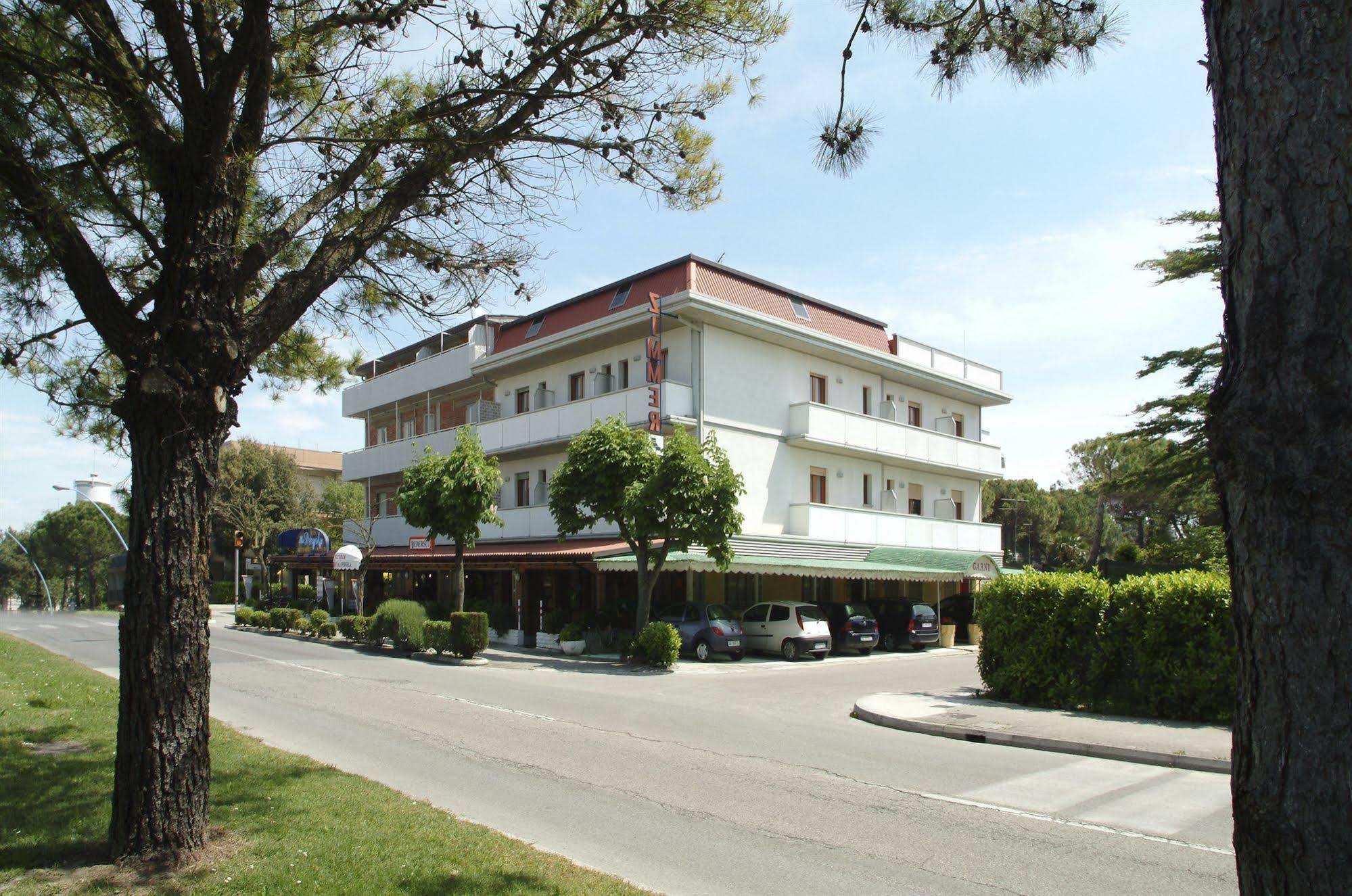 Alla Pergola Bibione Esterno foto